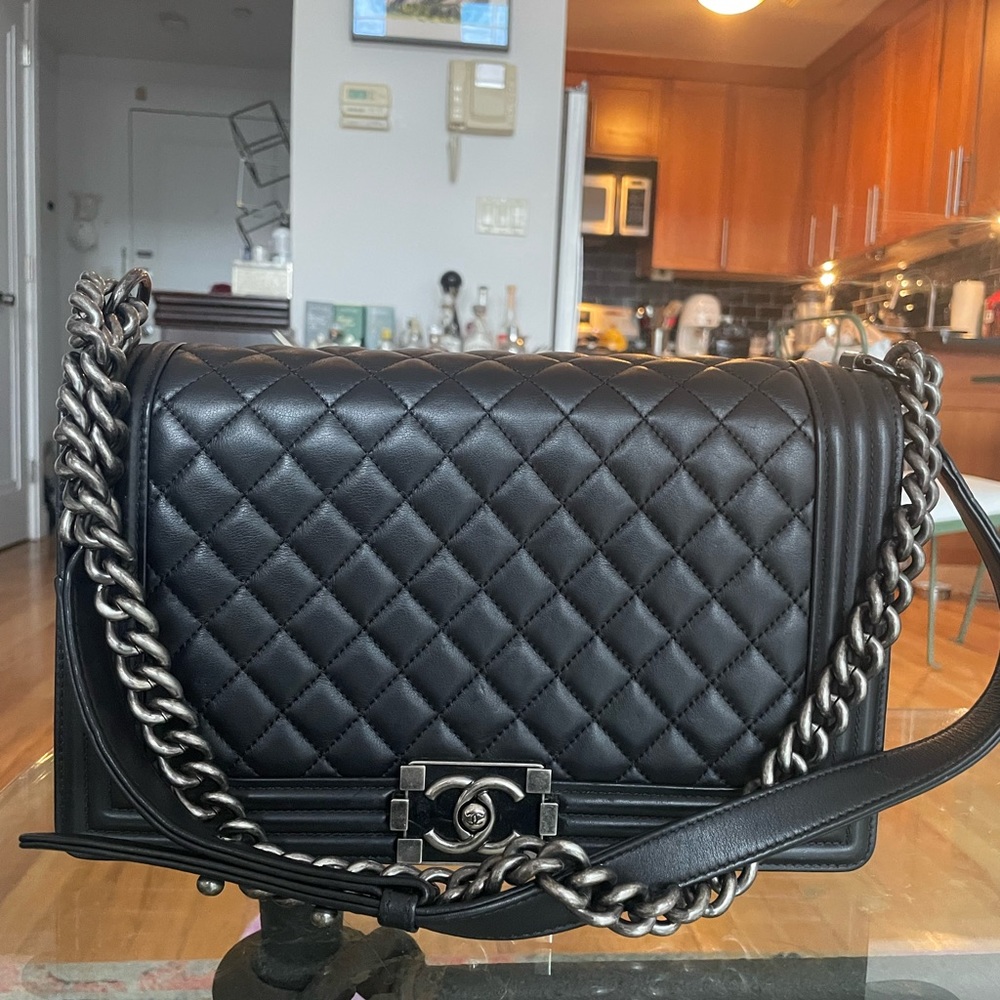 COPY - gorgeous chanel boy bag
